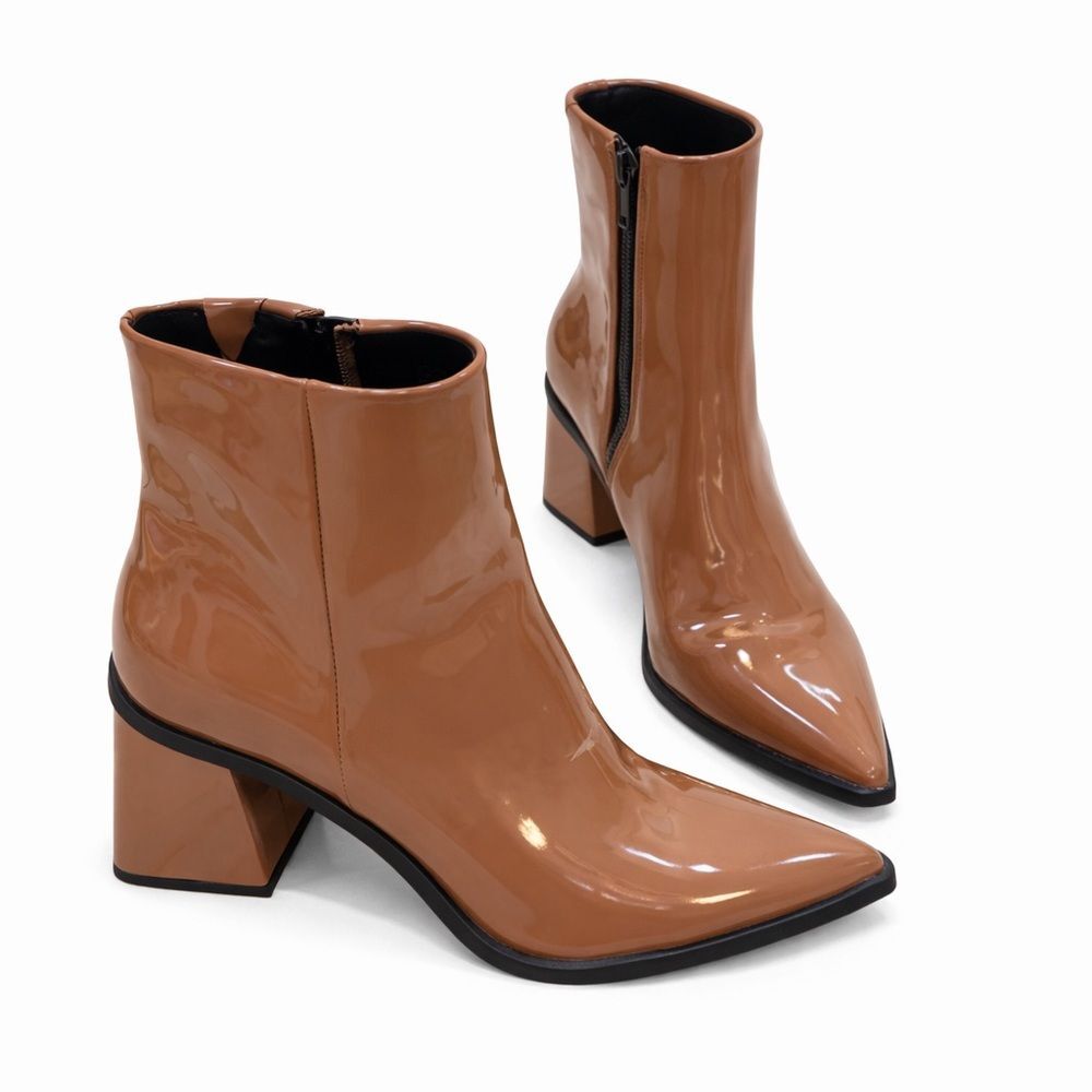 BP LOREN Women's Tan Ankle Boots